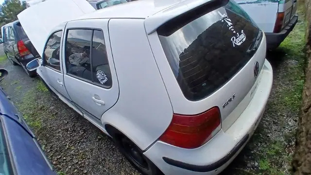 SUCATA VW/GOLF Ano: 2000/2001