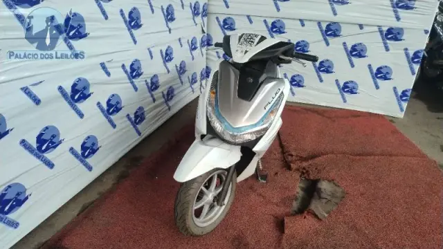 YAMAHA/FLUO 125