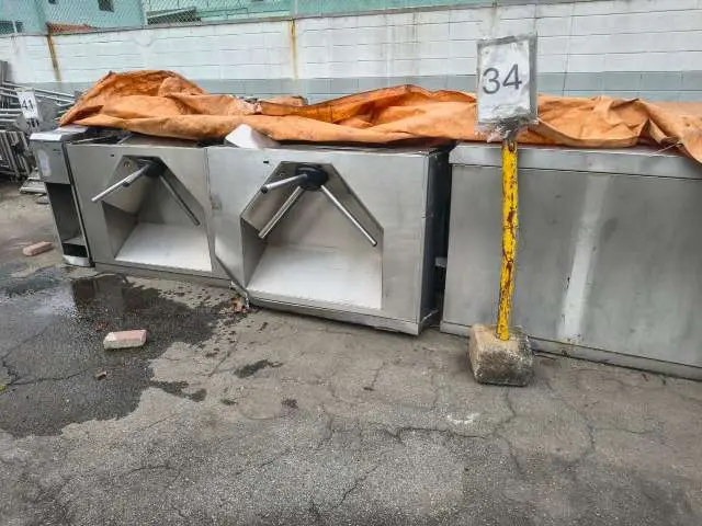 Catracas de controle de acesso em aço inox