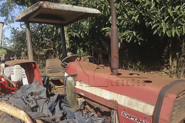 SUCATA TRATOR MASSEY FERGUSON 233 - SEM ANO