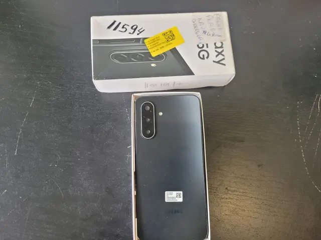 SMARTPHONE SAMSUNG GALAXY A17 5G 128GB 4GB RAM, TELA SUPER AMOLED 6,7 POLEGADAS, CÂMERA 50MP, SELFIE 13MP, BATERIA 5000MAH, NFC E DUAL SIM