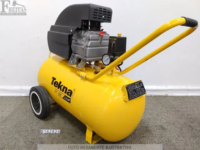 LOTE COM 01 COMPRESSOR DE AR TEKNA CP8550-1C / OD300 FAB 06/2023 2.5 HP 50L 127V 202306015341