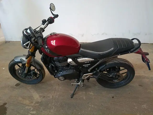 TRIUMPH - SPEED 400