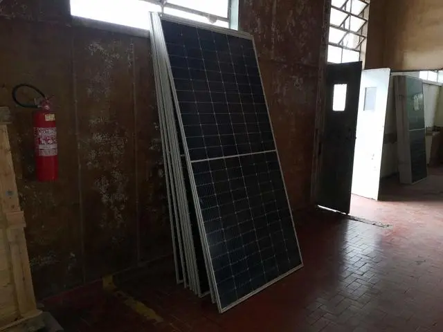 SISTEMA GERADOR FOTOVOLTAICO