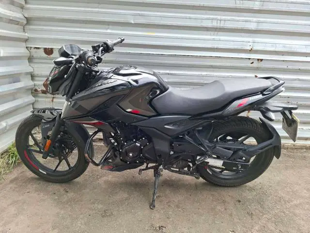 BAJAJ - PULSAR N150