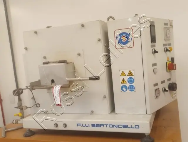 FORNO PARA TRATAMENTO TERMICO DE METAIS EM AMBIENTE INERTE BERTOCELLO SYNTESI S1 15