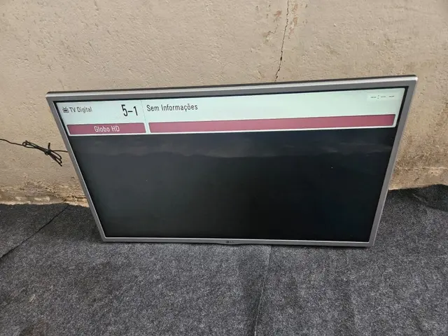 TELEVISÃO DA LG DE 32 POLEGADAS - MAIS INFORMAÇÕES NAS FOTOS