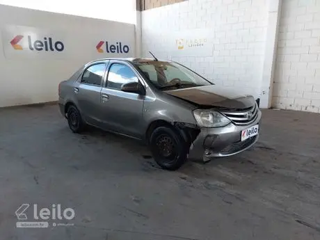 TOYOTA/ETIOS SD XS AT (4P)