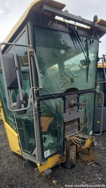 CABINE MOTONIVELADORA VOLVO G-940