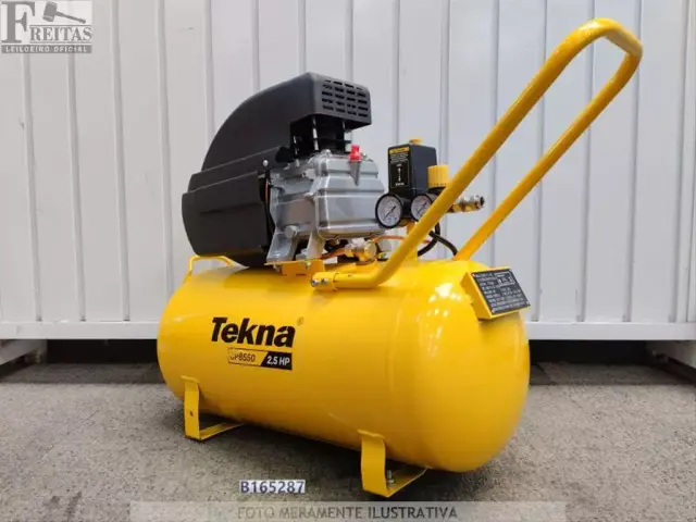 LOTE COM 01 COMPRESSOR DE AR TEKNA CP8550-1C 50L 127V 2,5HP OD300 SEM ACESSÓRIOS 07/24 1011005