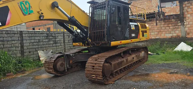 ESCAVADEIRA CAT 336D2L