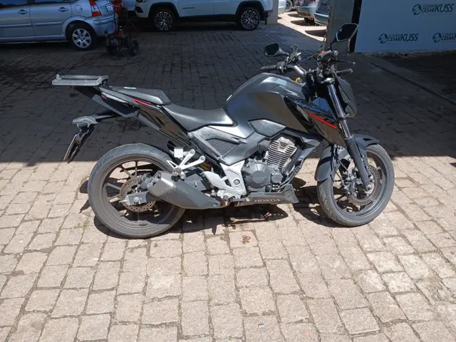 HONDA/CB 300F TWISTER CBS