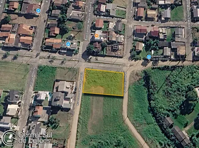 Terreno de esquina, com área de 1.727,55m², bairro Primeiro de Maio, no Município de Içara/SC
