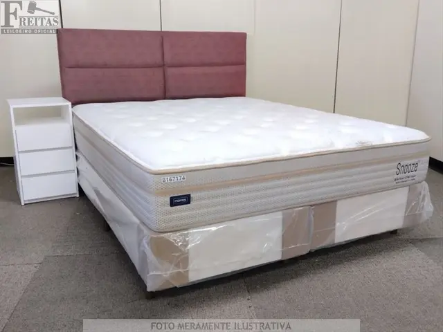 LOTE COM CAMA BOX QUEEN