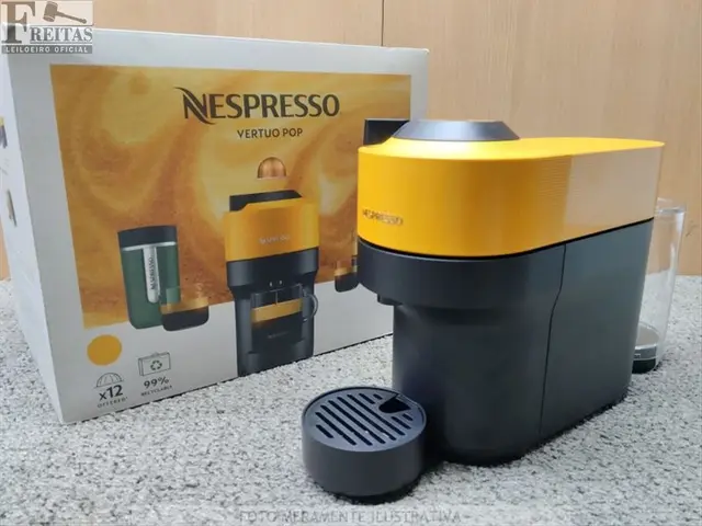 LOTE COM 01 CAFETEIRA NESPRESSO VERTUO POP 1650W GDV2-BR-YE-NE YELLOW 127V 60HZ