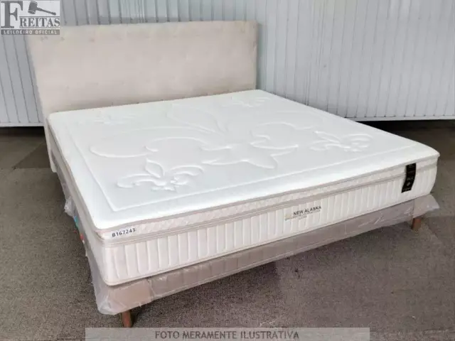 LOTE COM CAMA BOX KING