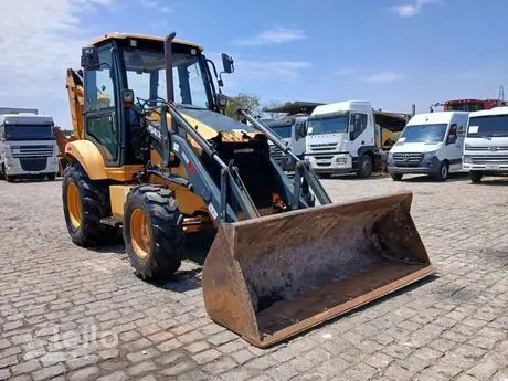RETROESCAVADEIRA - HYUNDAI/H940C