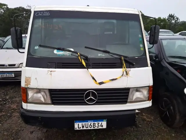 CAMINHAO IMP/M.BENZ MB 180D Ano: 1995/1995