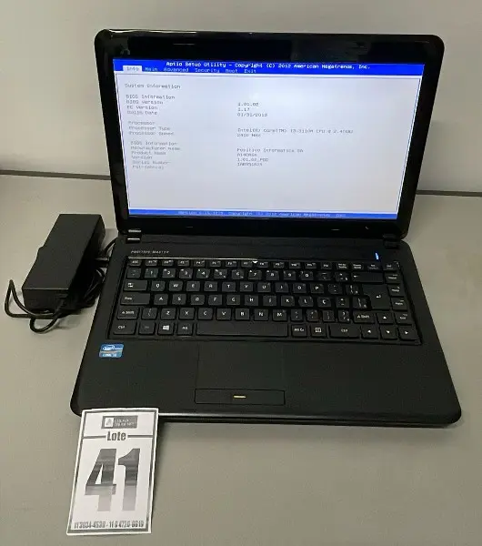 NOTEBOOK POSITIVO MASTER COM INTEL I3, 4GB DE MEMÓRIA E HD 320GB + FONTE - FUNCIONANDO