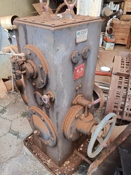 TURBINA DE GERAR ENERGIA C/ GERADOR C/ CHAVE CONTROLADOR DE ENERGIA