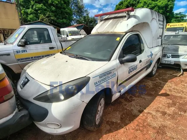 PEUGEOT/ HOGGAR XR - 2011/2012 (NO ESTADO)