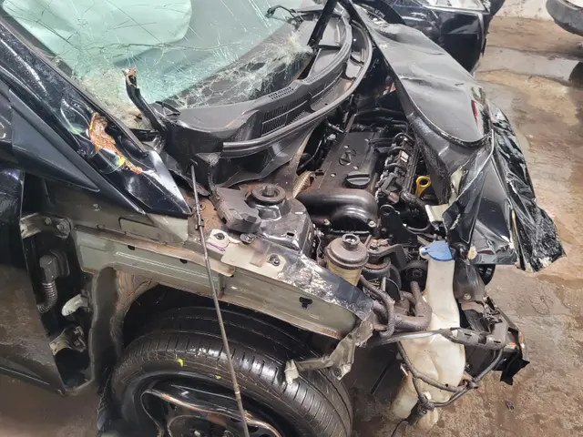 HYUNDAI HB20S 1.6A COMF 2018 2019 PRETO - SINISTRADO-MÉDIA MONTA
