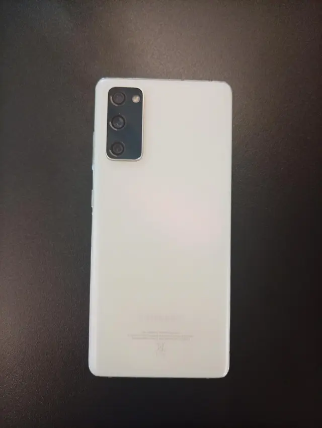 SAMSUNG GALAXY S20 FE 128GB 6GB RAM BRANCO - NO ESTADO EM QUE SE ENCONTRA