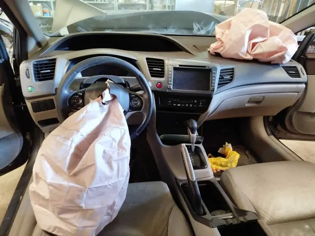 HONDA CIVIC LXS / ANO FAB/MOD: 2012/2013
