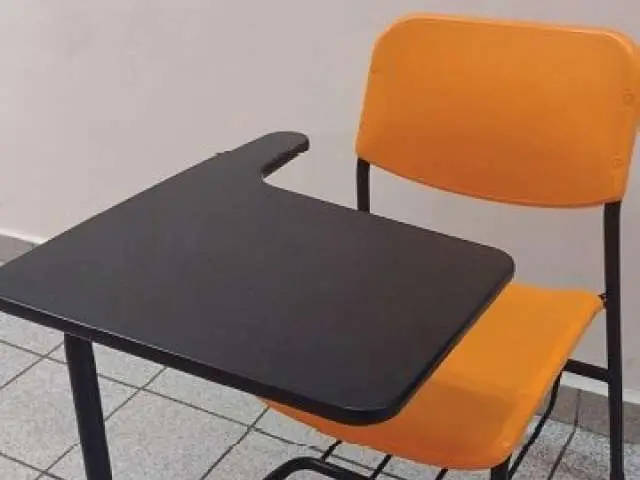 160 cadeiras monobloco 46cm