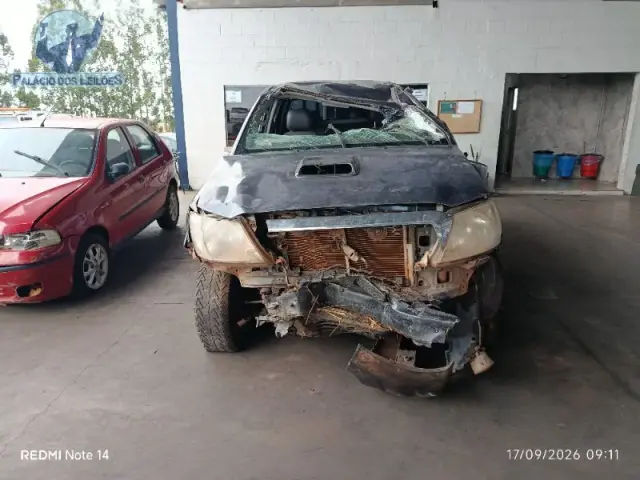 I/TOYOTA HILUX CD4X4 SRV