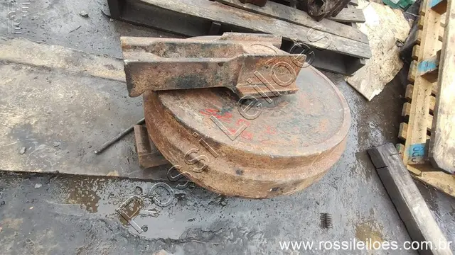 RODA GUIA CATERPILLAR 320 D