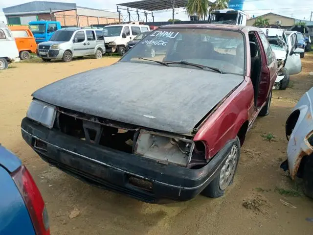 VOLKSWAGEN - SANTANA GLS 2000