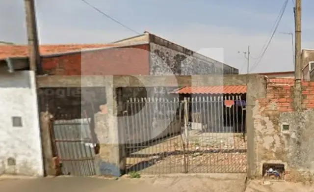 Casa - 87,59 m² (a.c.) e 140,00 m² (a.t.)