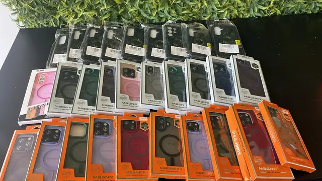 20 UN- CAPINHA FOSCA COMPATÍVEL MAGSAFE IPHONE 11 AO 17 PRO MAX - 20 UN- CAPINHA FOSCA COMPATÍVEL MAGSAFE IPHONE 11 AO 17 PRO MAX - 9 UN- CAPA ANTI SHOCK SAMSUNG E MAIS ITENS