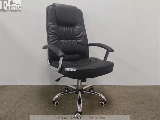 LOTE COM 01 CADEIRA EXECUTIVA DIRETOR CORINO PRETO GIRATÓRIA BASE CROMADA APOIO BRAÇO FIXO AJUSTE…