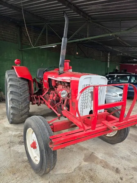 TRATOR VALMET; MODELO 80 ID; ANO 1972 - FUNCIONANDO
