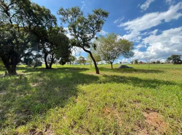Terreno no loteamento Riviera de Santa Cristina – Gleba VI