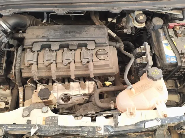 CHEVROLET / PRISMA 1.4MT LTZ FLEX 2013/2013