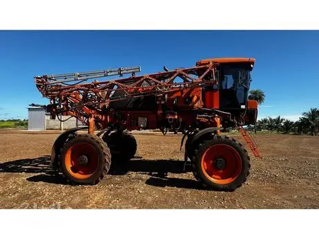 PULVERIZADOR AUTOPROPELIDO JACTO UNIPORT 2030