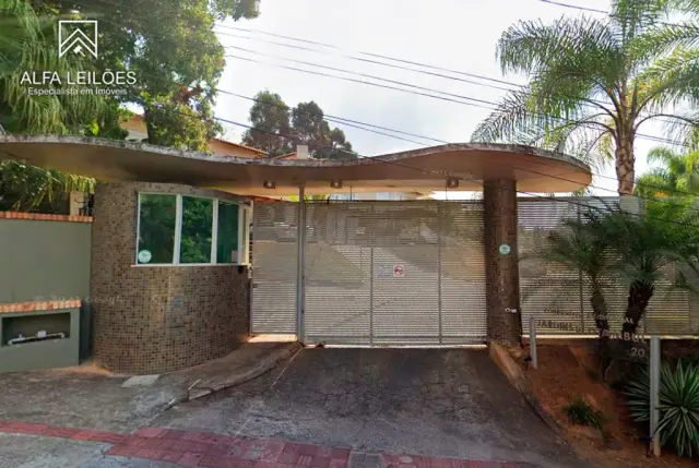 Sobrado à Venda