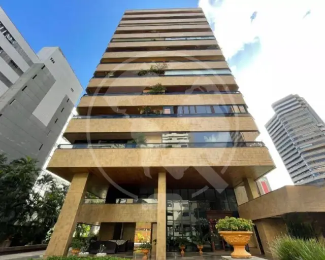 Apartamento - 460m²