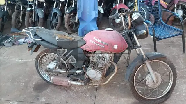 HONDA CG 125 TITAN KS - 2000/2000 (VERMELHA) - SUCATAS INSERVÍVEIS