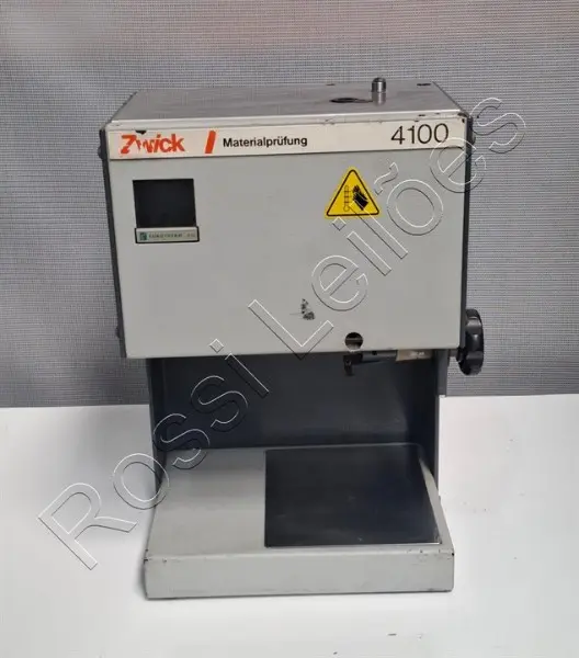 MÁQUINA DE ENSAIO DE MATERIAIS ZWICK 4100