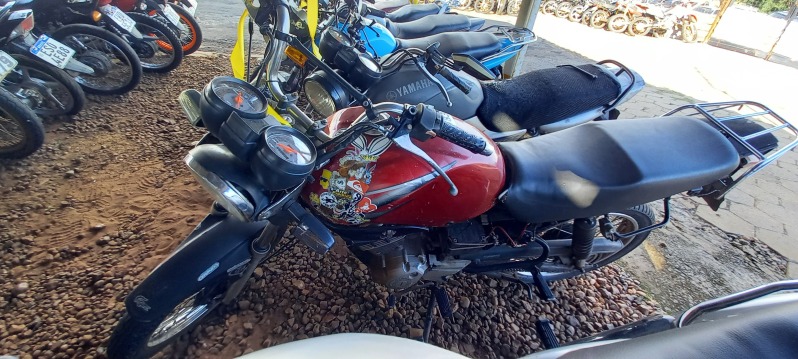 SUCATA APROVEITÁVEL COM MOTOR INSERVÍVEL