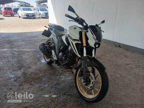 YAMAHA/FZ25 FAZER