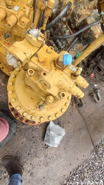 MOTOR DE GIRO CATERPILLAR 330 C