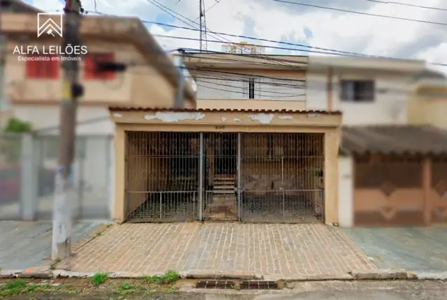 Casa à Venda