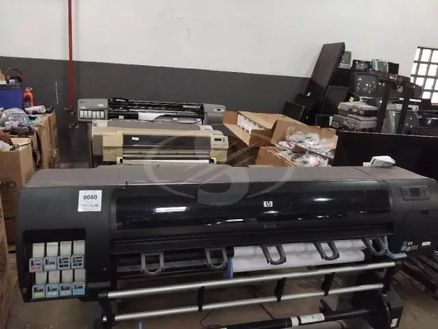 APROXIMADAMENTE 7 IMPRESSORAS PLOTTER USADAS