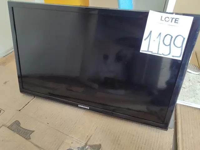 LEILÃO DOS BENS DE APARTAMENTO DECORADO DEPÓSITO TEGRA REF 165