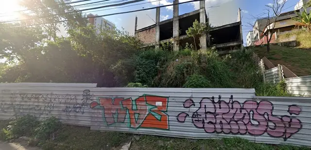 Terreno com 717,25 m² e Estrutura Inacabada de 619,54 m² – Coração Eucarístico/BH
